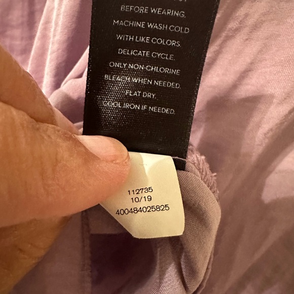💕SIMPLY VERA💕 Vera Wang lavender long-sleeve blouse. - Picture 6 of 7